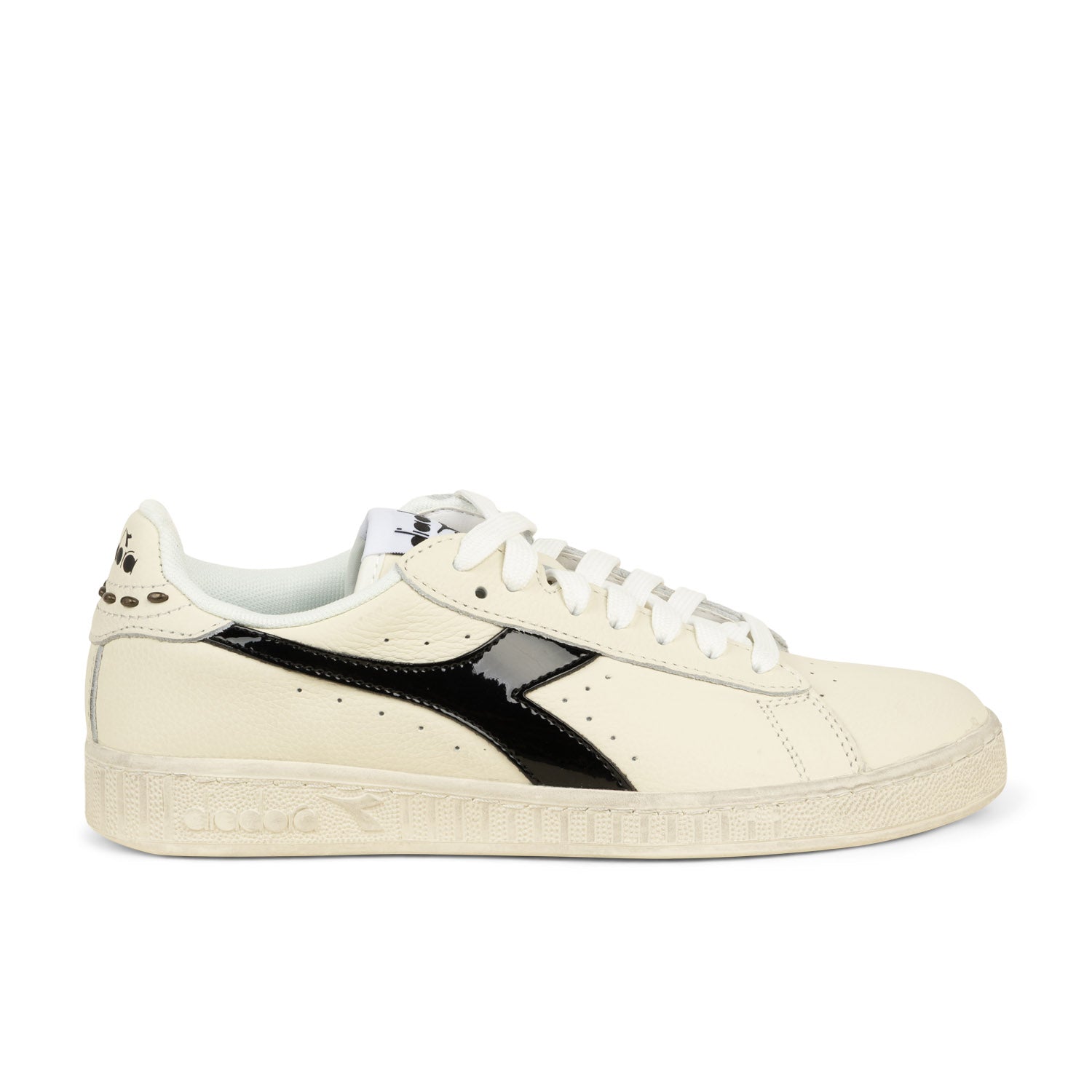 Baskets Femme DIADORA GAME LOW WAXED STUDED Blanc