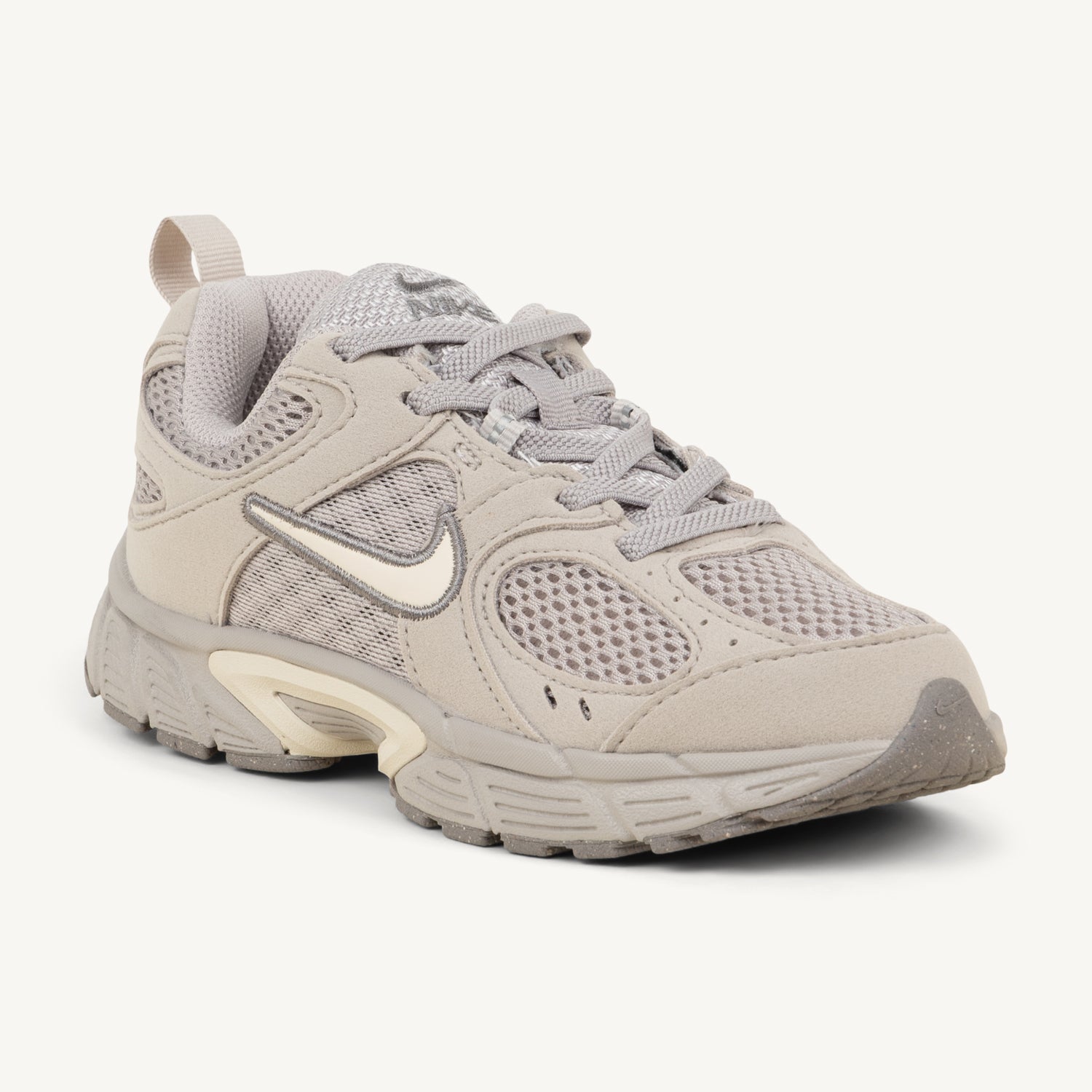 Sneakers Enfant NIKE V5 RNR SUEDE Gris