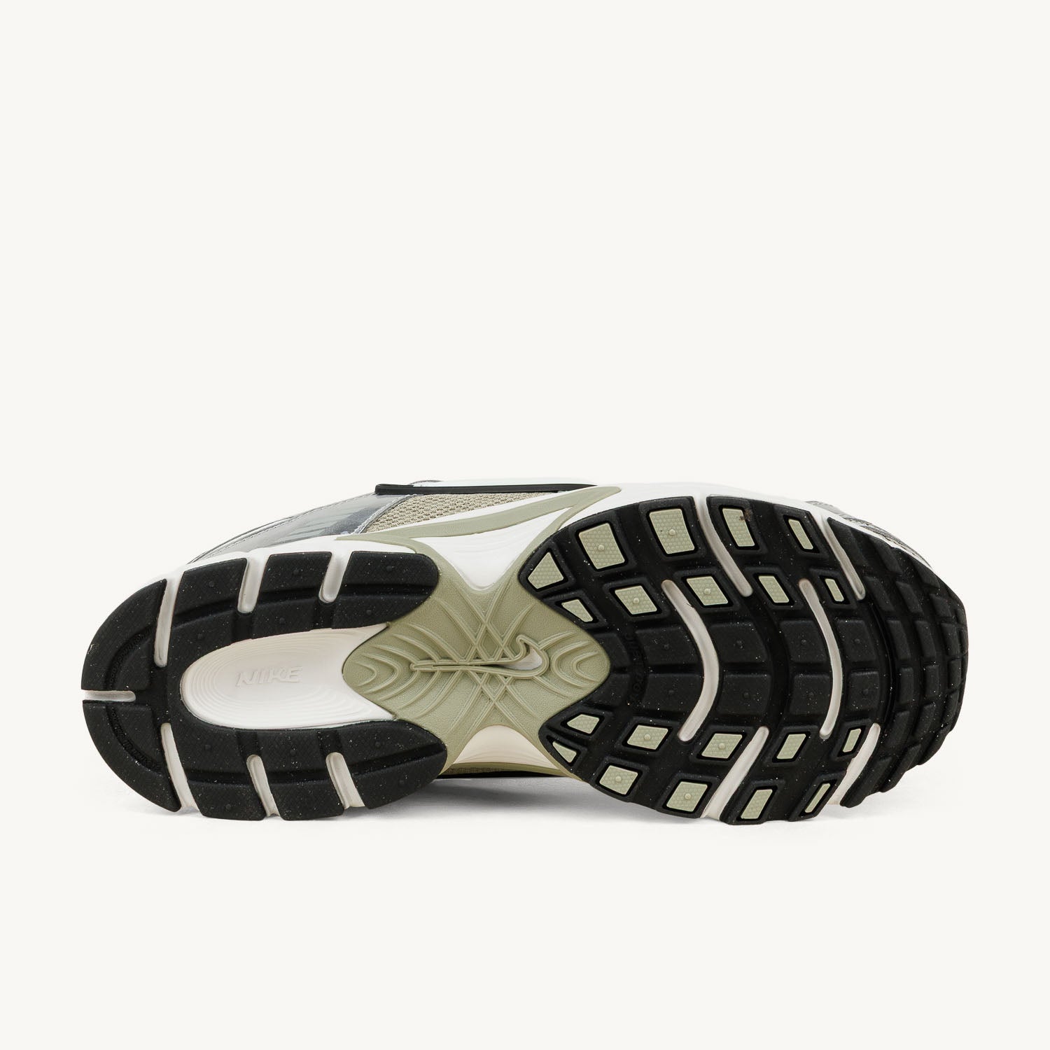 Sneakers Femme NIKE V5 RNR Gris