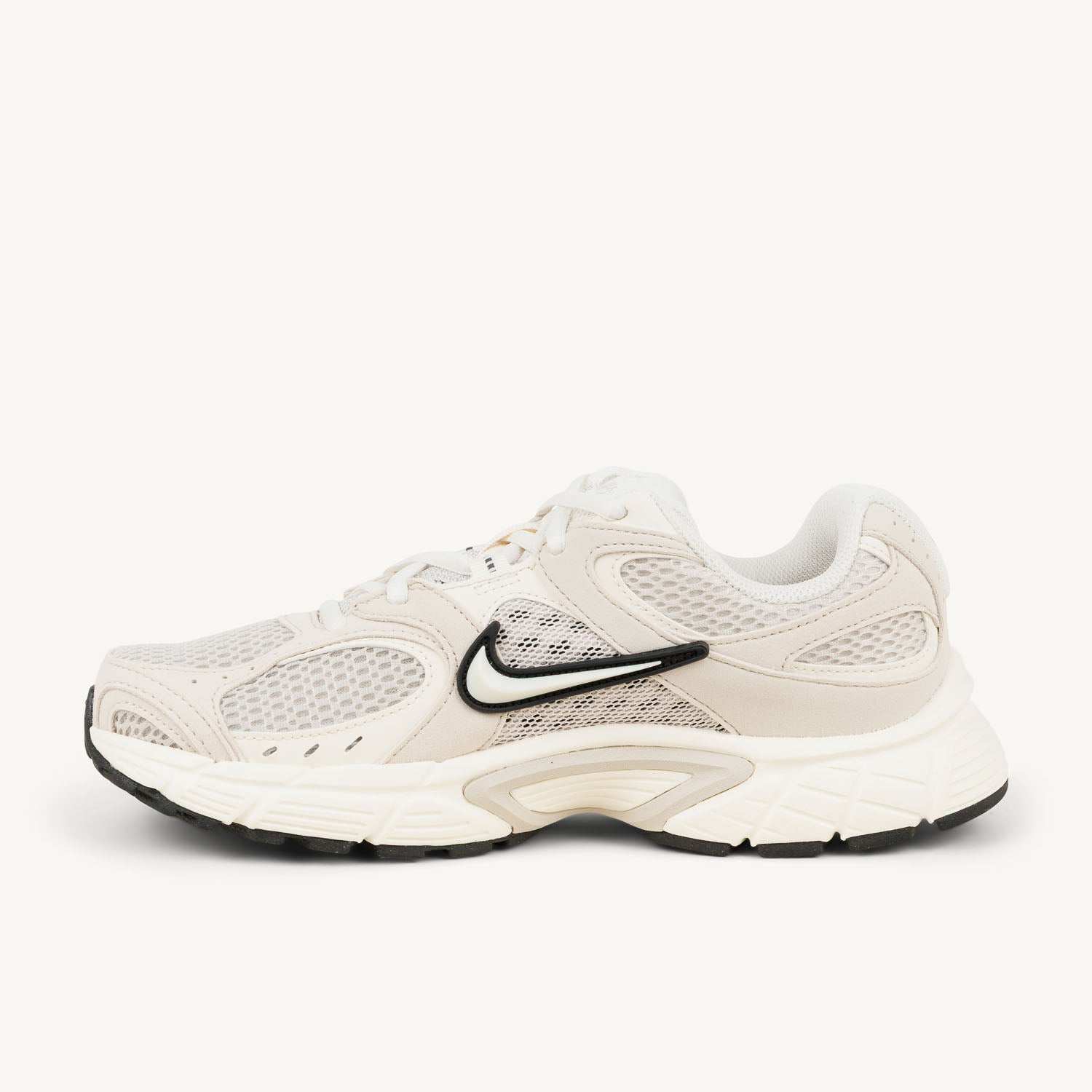 Sneakers Femme NIKE V5 RNR SUEDE Beige