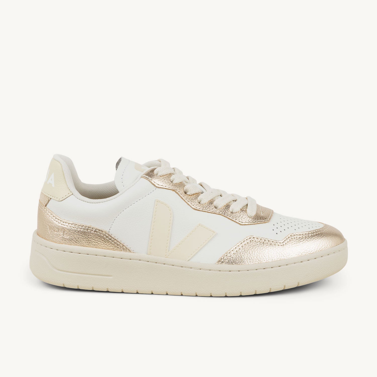 Sneakers Femme VEJA V90 Blanc