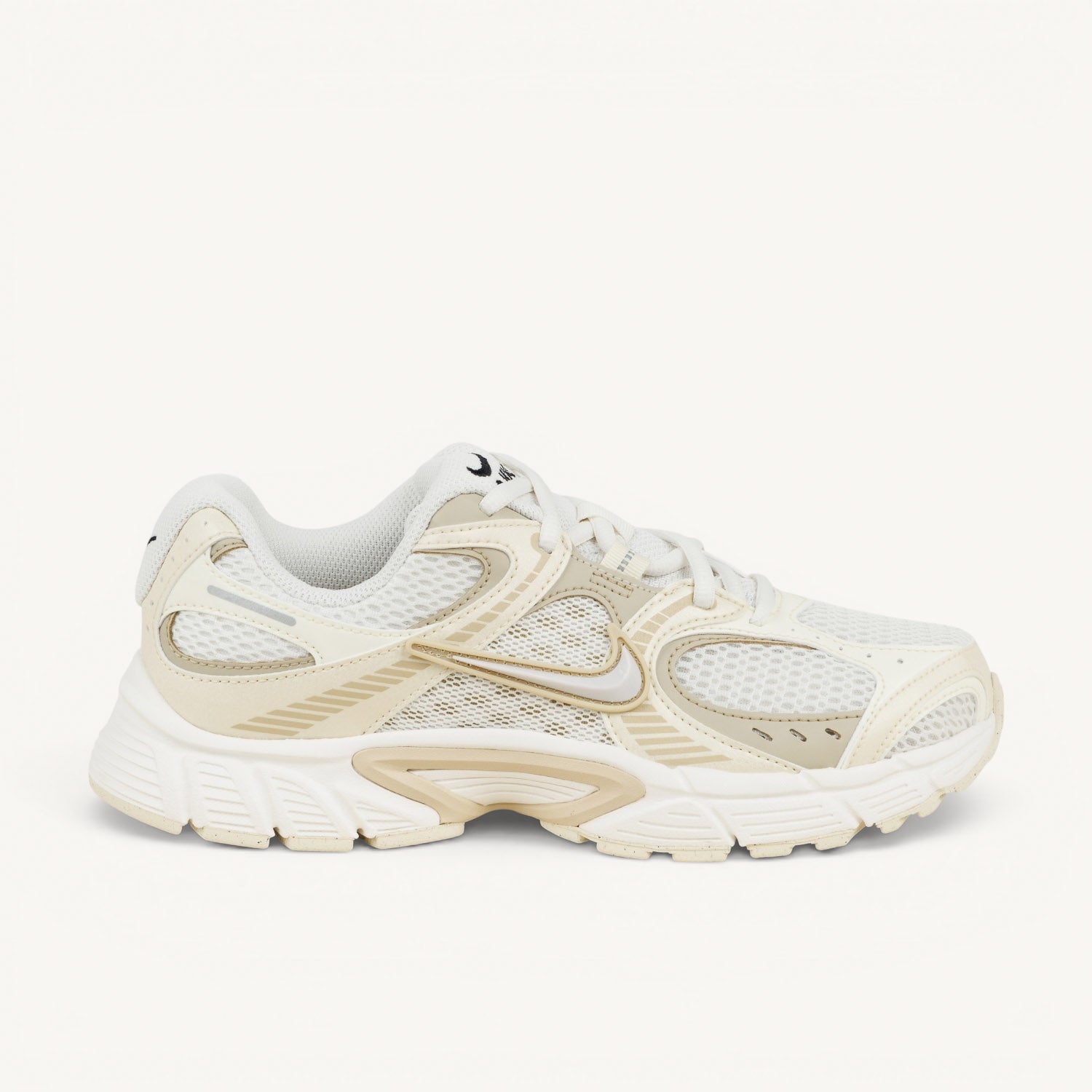 Sneakers Femme NIKE V5 RNR V2 Beige