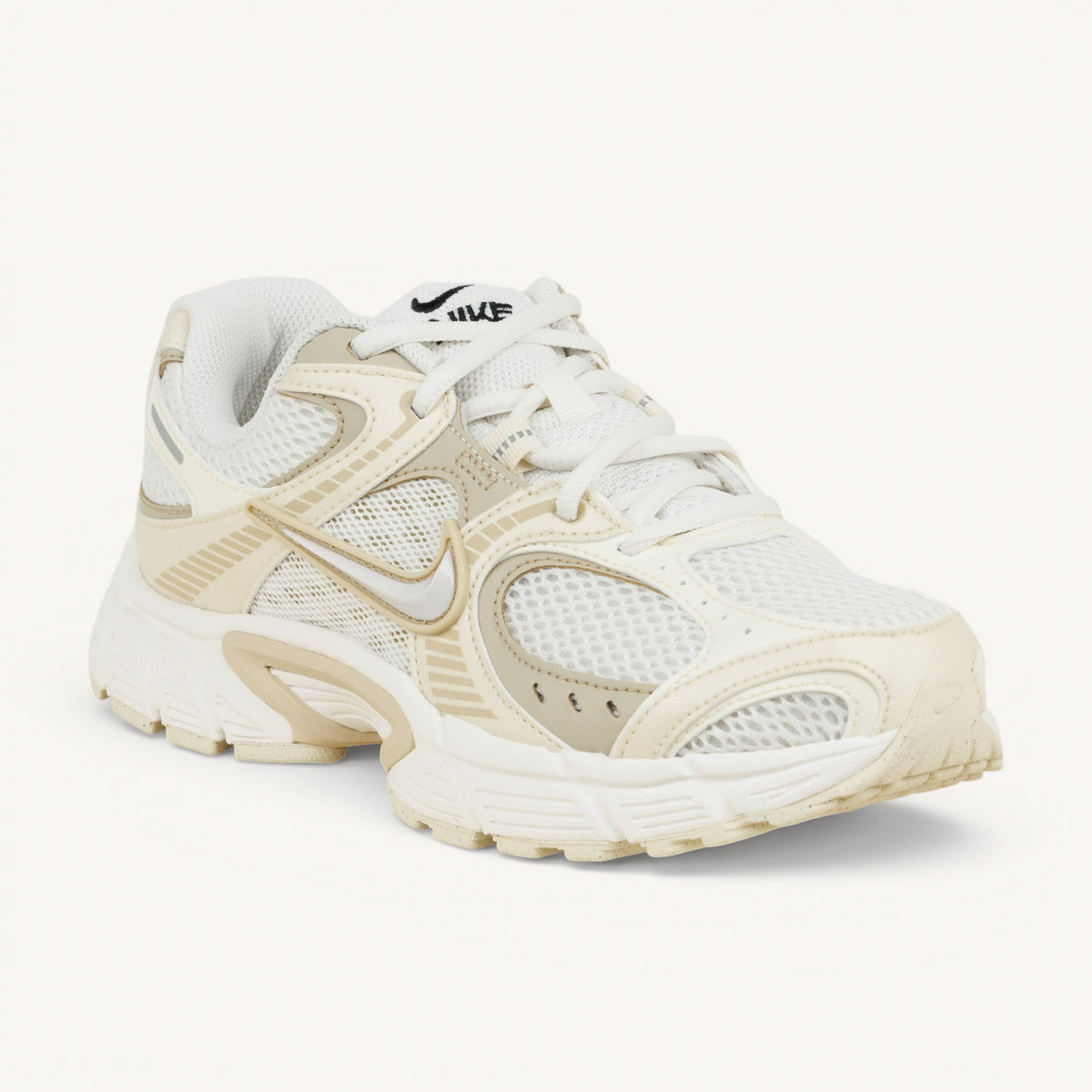 Sneakers Femme NIKE V5 RNR V2 Beige