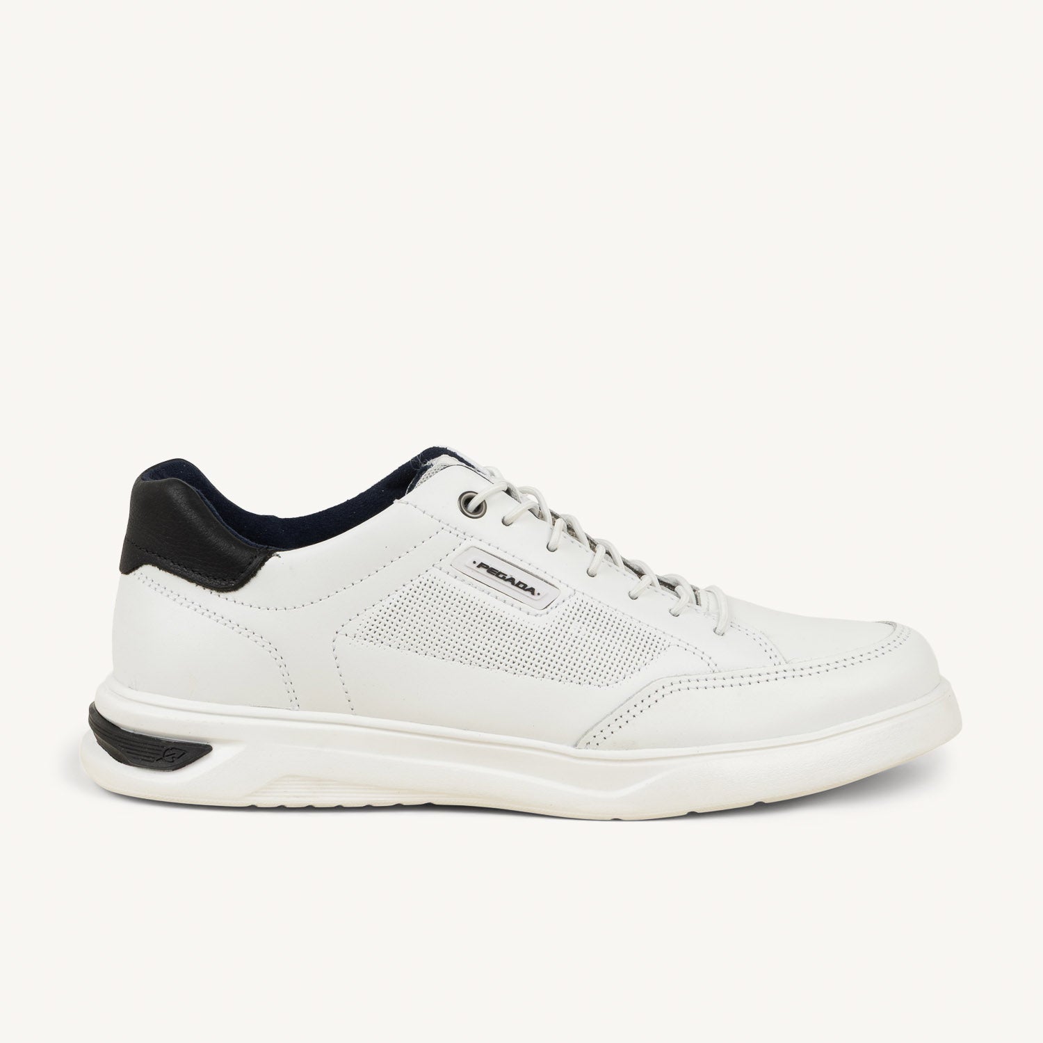 Baskets Homme PEGADA PELIGHT Blanc