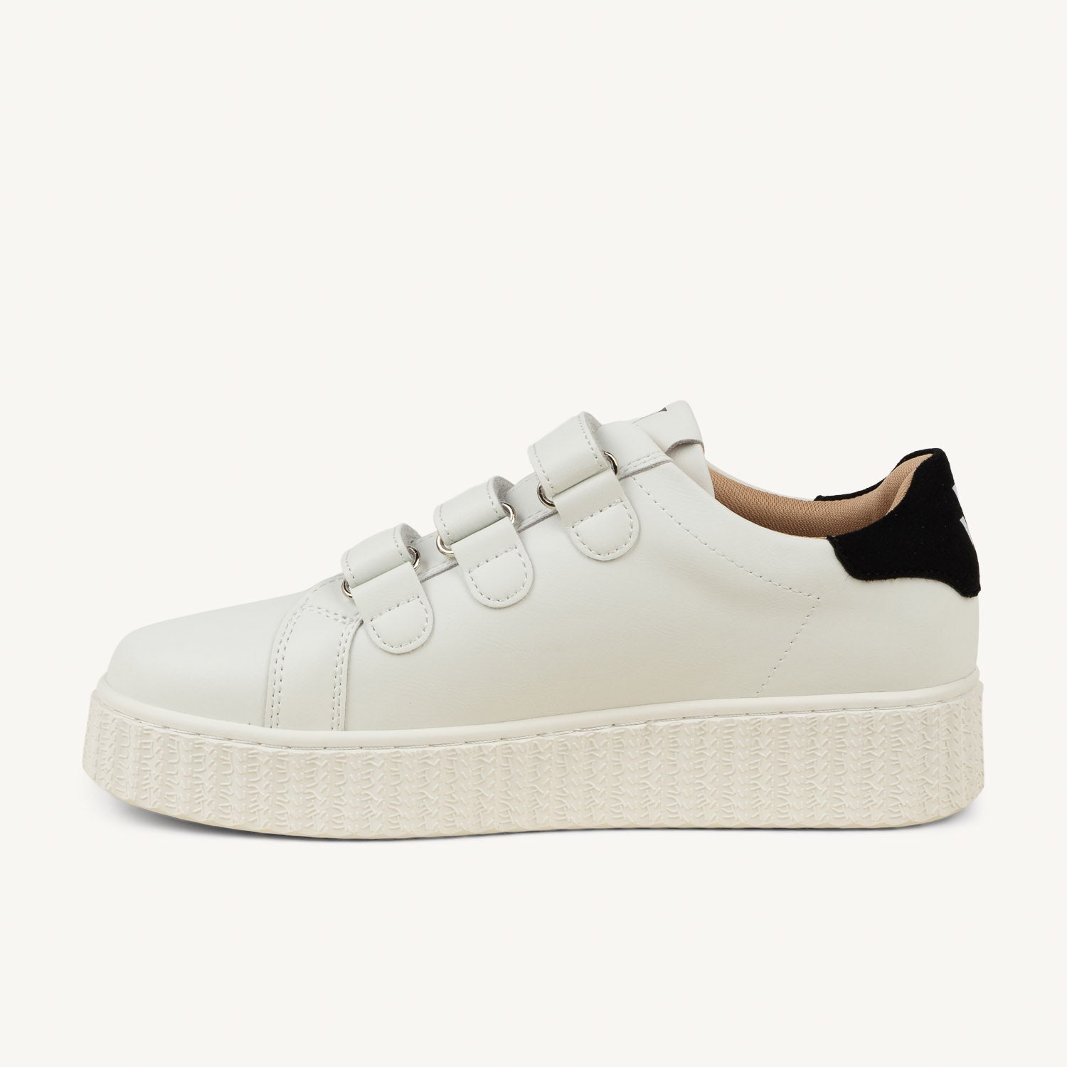 Baskets Femme VANESSA WU BK2553 VICKY Blanc