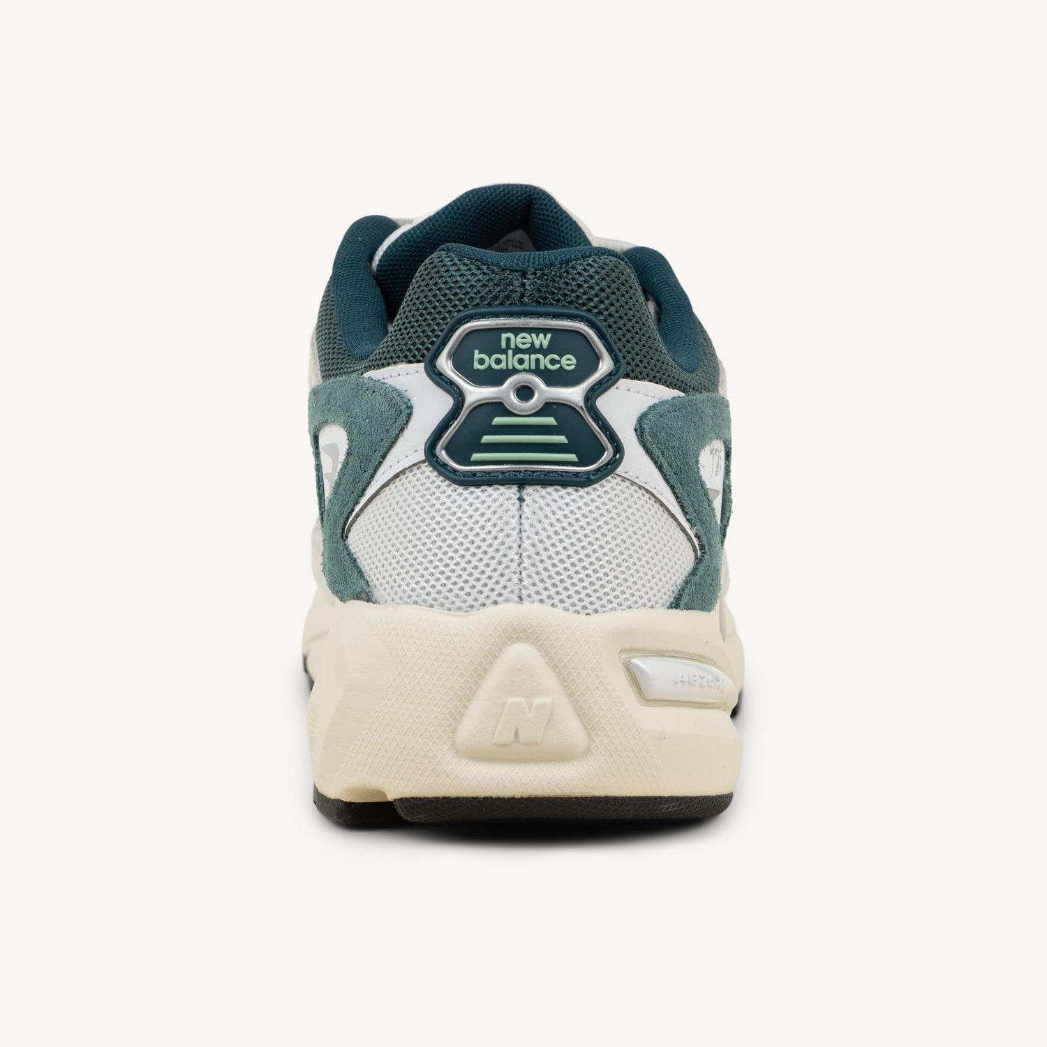 Sneakers Homme NEW BALANCE ML725 Beige