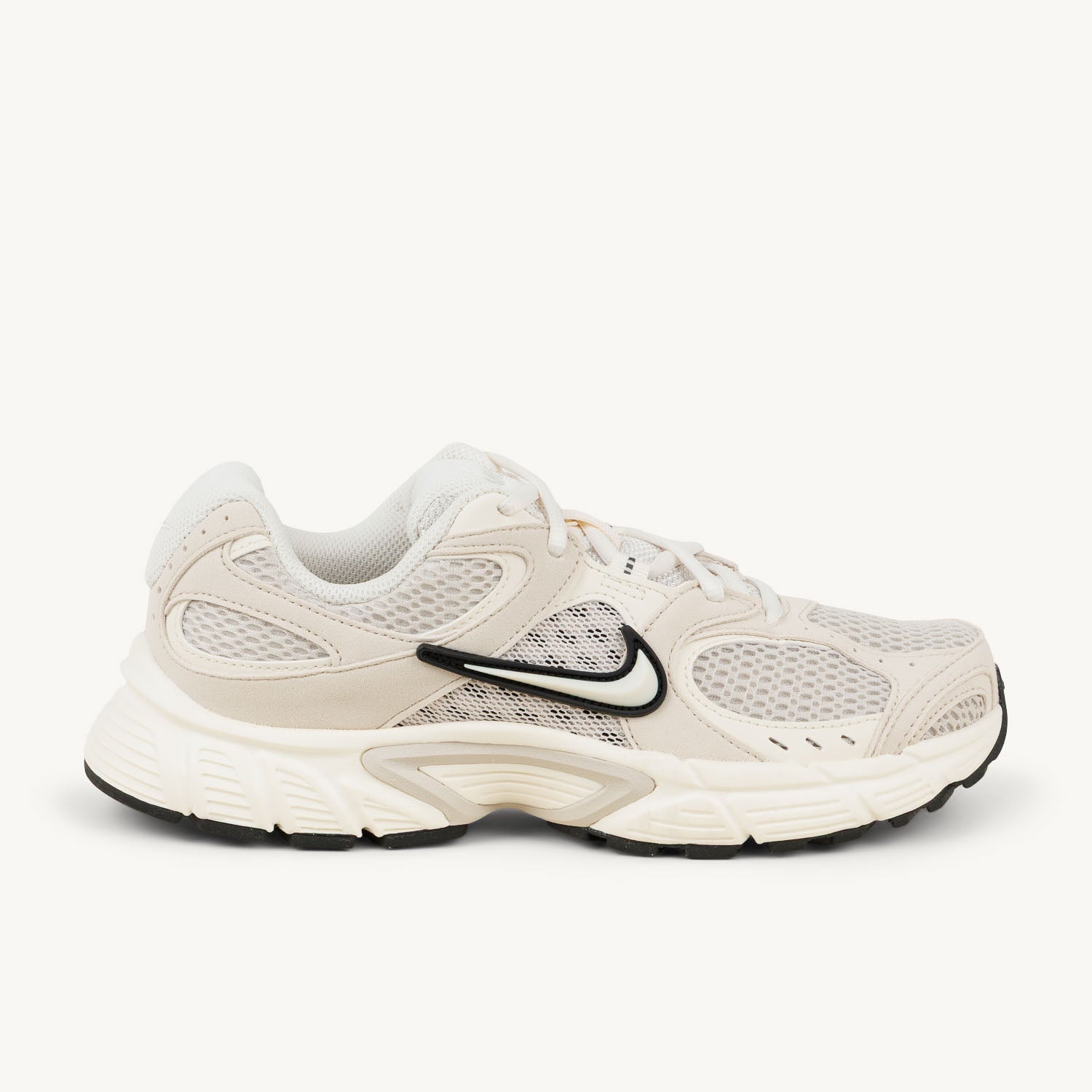 Sneakers Femme NIKE V5 RNR SUEDE Beige