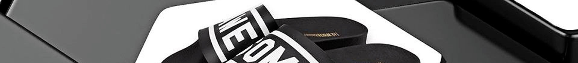 Chaussures The white brand pour femmes